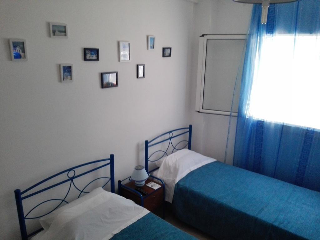 Cosy Apartment Pinotsi Атина Екстериор снимка